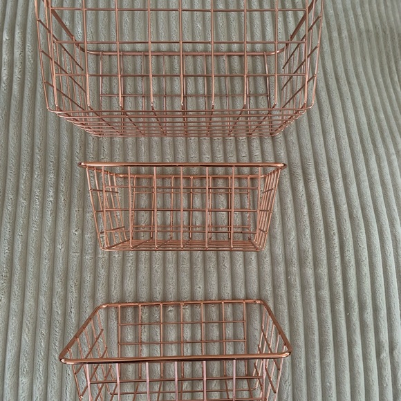 3pc rose gold tone wire basket set - Picture 3 of 3